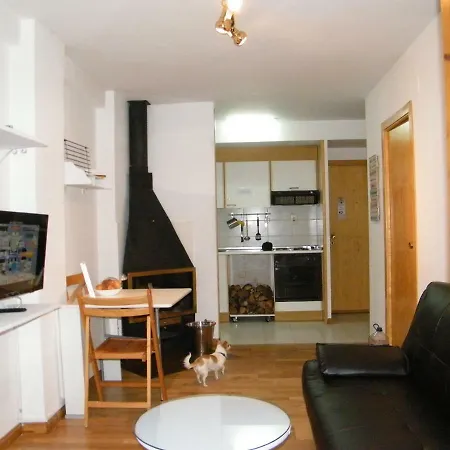 Paseo De Ayerbe Nº5 *